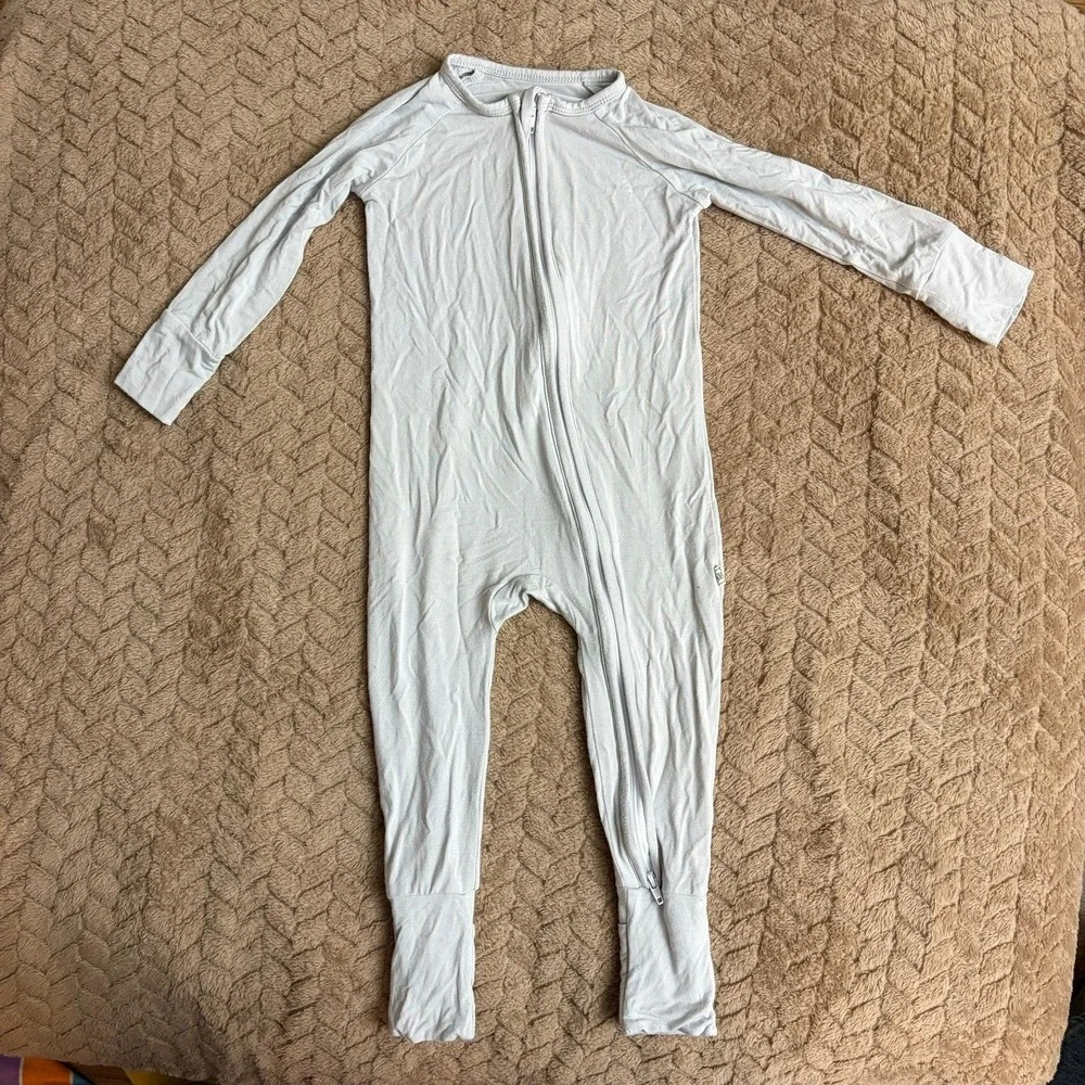Swift Baby Boutique Bamboo Zippy Romper 12-18M Light Gray Neutral Sleepwear